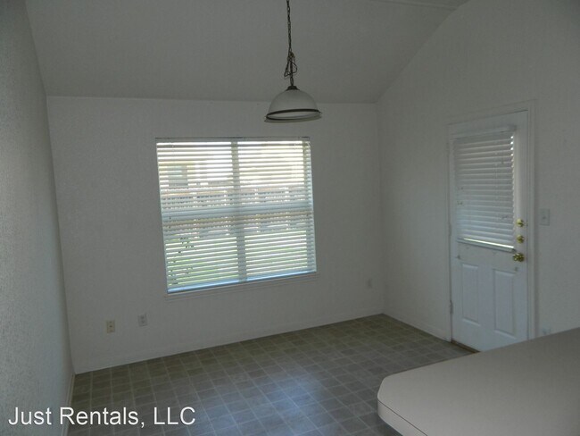 Building Photo - 4 br, 2 bath House - 2903 Wisteria Lane
