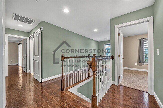 Building Photo - 2737 Russlen Dr