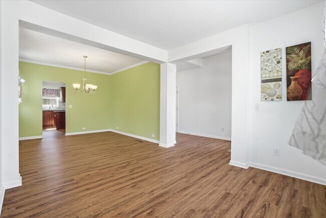 Building Photo - "Spacious 5-Bed Retreat with Wet Bar, Movie Room & Finished Basement in Kennesaw!"