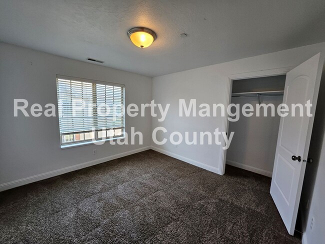 Building Photo - Reduced Price~Pet Friendly Condo