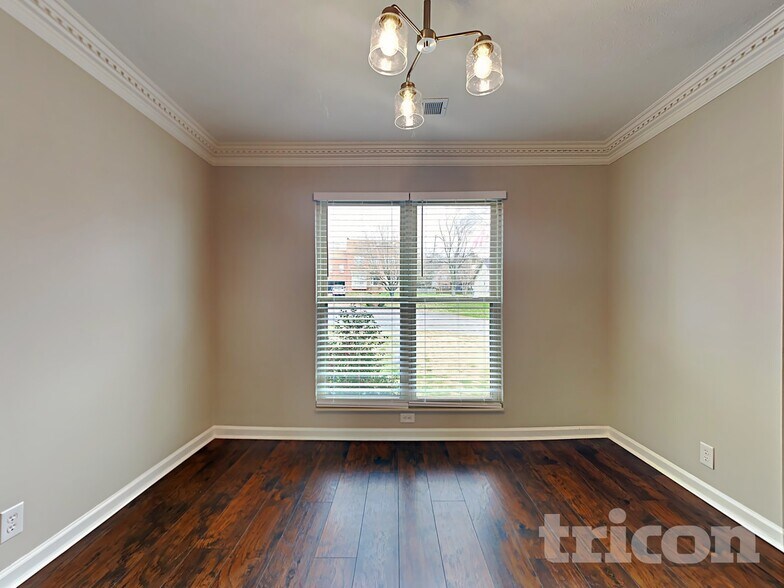 Building Photo - 107 Charleston Ct