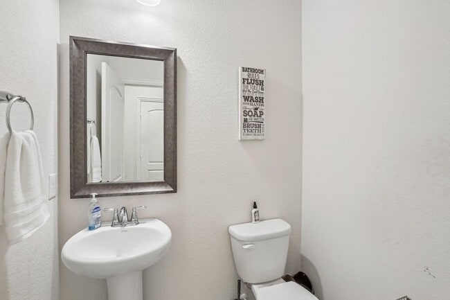Building Photo - 2603 Wallingford Dr