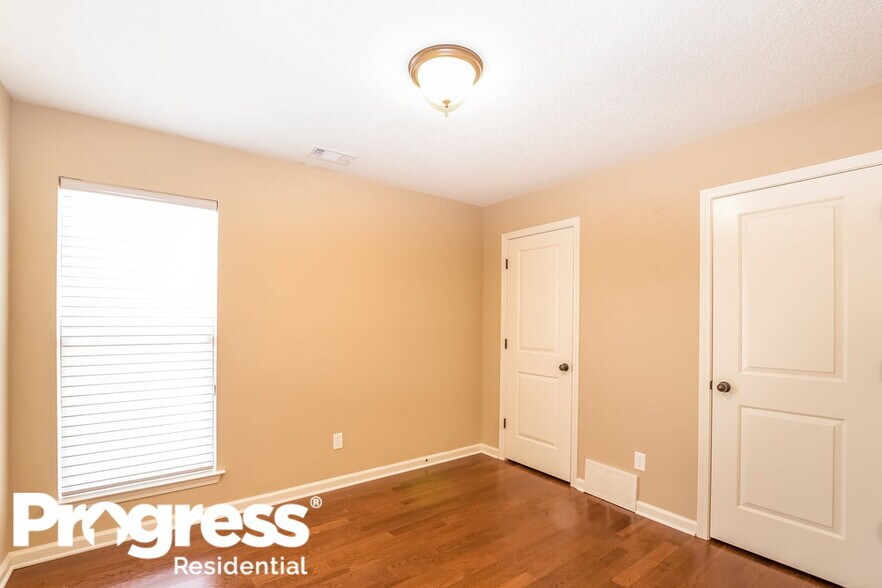 Building Photo - 12379 Bevan Dr