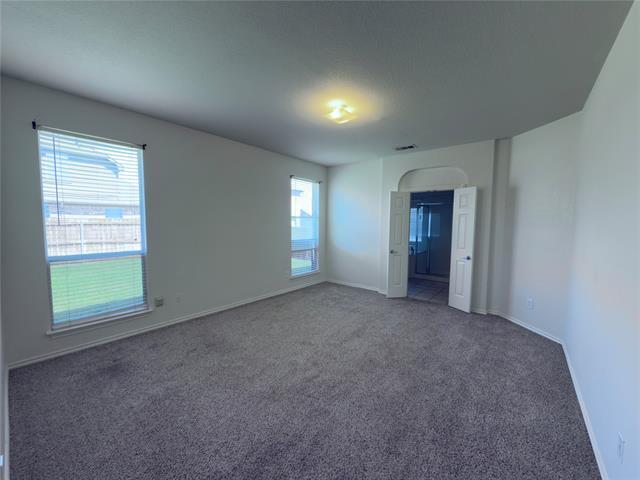 Building Photo - 10008 Tulare Ln
