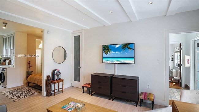 Building Photo - 439 15th St