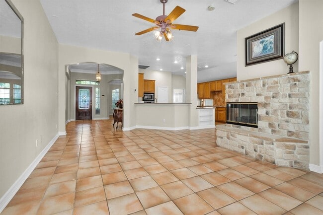 Building Photo - 5307 Summerland Ridge Ct