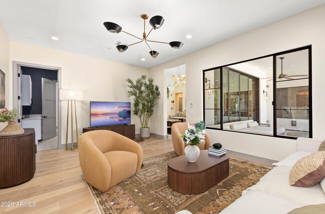 Building Photo - 2912 E Pierson St