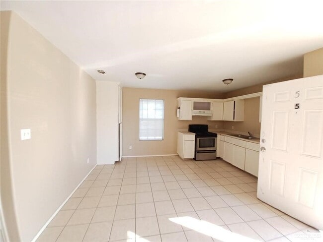 Building Photo - 6505 Lima Ln