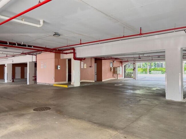 Building Photo - 4241 N Ocean Blvd