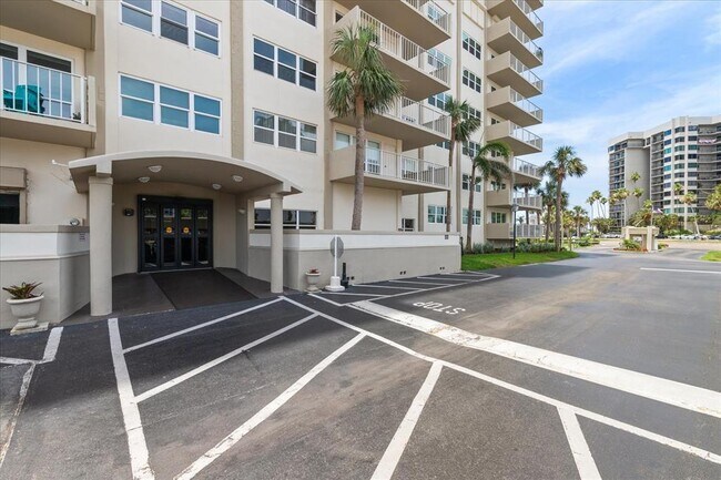 Building Photo - 1621 Gulf Blvd