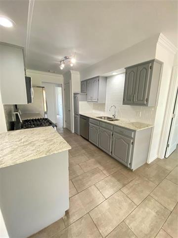 Building Photo - 2111 Wisteria St