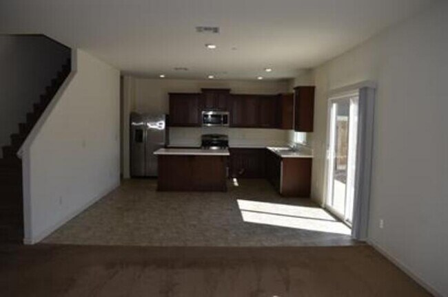 Building Photo - 4230 Freemark Ave