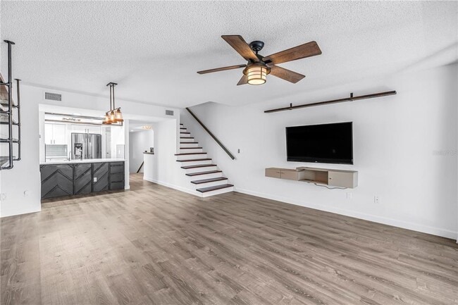 Building Photo - 9613 Tara Cay Ct