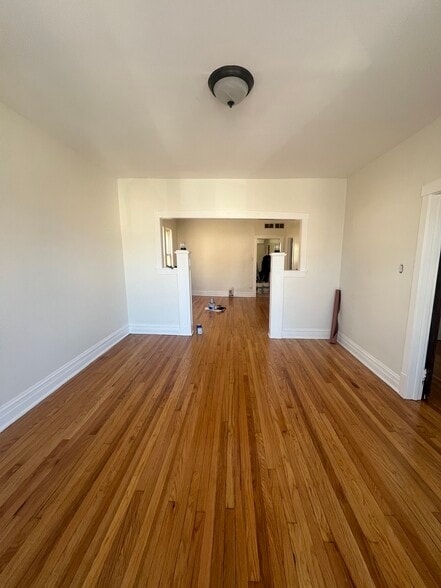 Living Room - 4321 W Thomas St