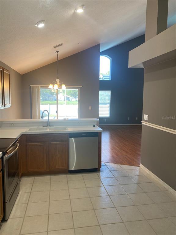 Building Photo - 10471 Lucaya Dr
