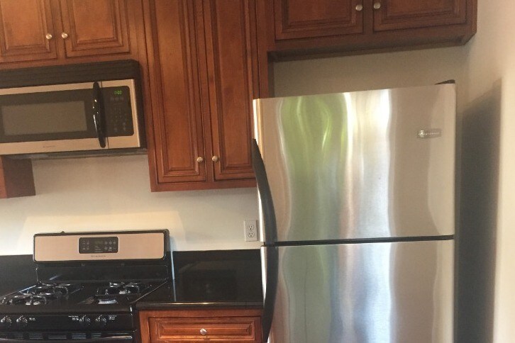 Kitchen - 7156 Lexington Ave