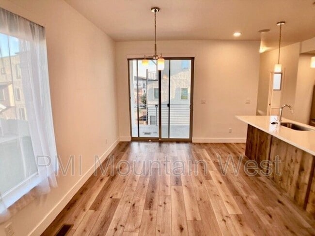 Building Photo - 503 W 2275 N