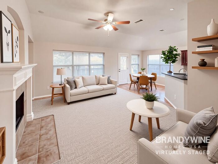 Building Photo - 806 Christine Dr