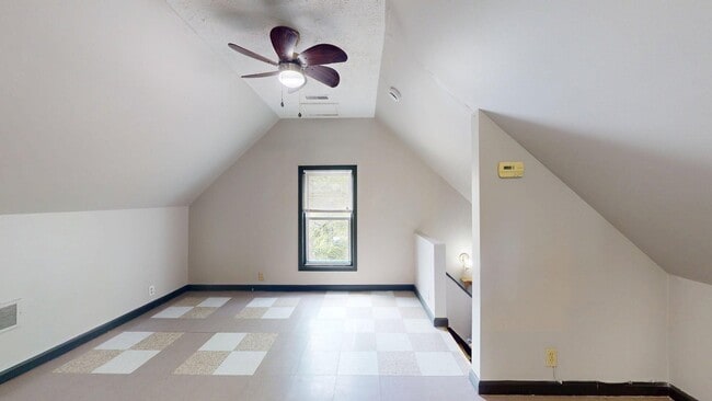 Building Photo - 3334 W 82nd St