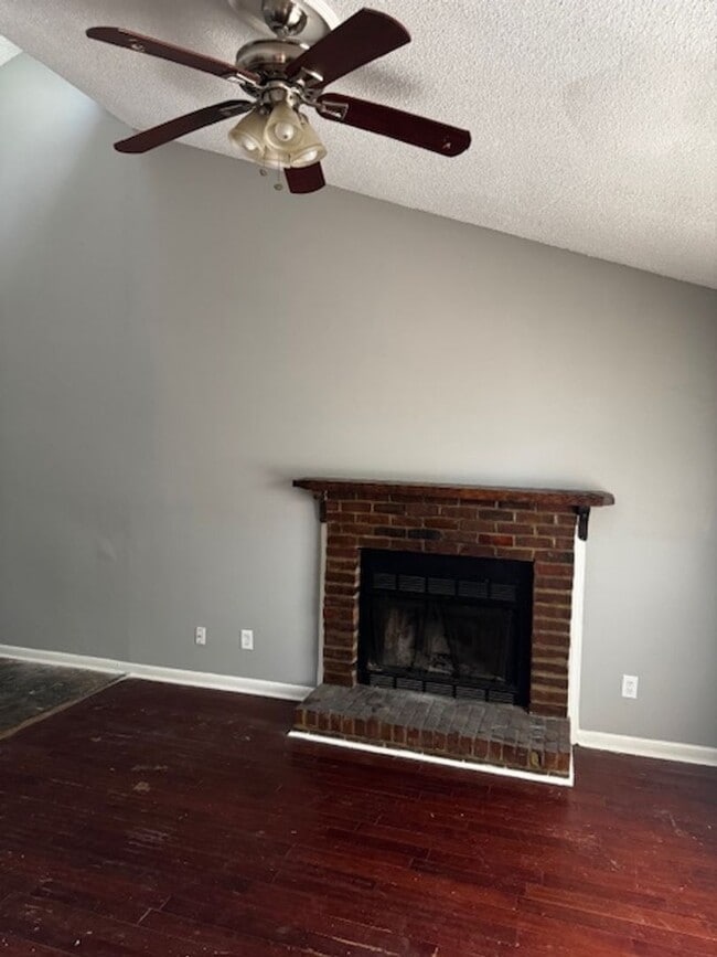 Building Photo - Nice 3 Bed 2 Bath in Spring Valley Area