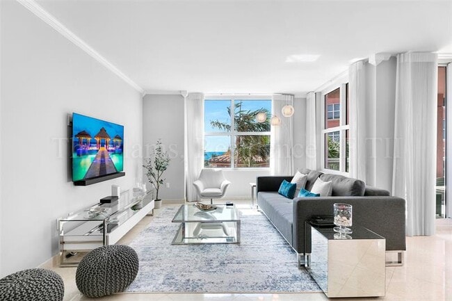 Building Photo - 2110 N Ocean Blvd