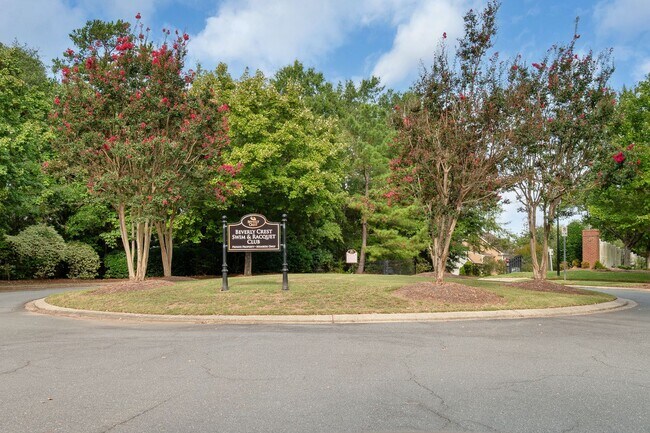 Building Photo - Spacious Townhome in Prime South Charlotte...