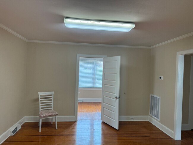 Building Photo - Lexington Office Space