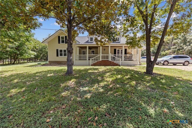 Primary Photo - 716 Center Cir