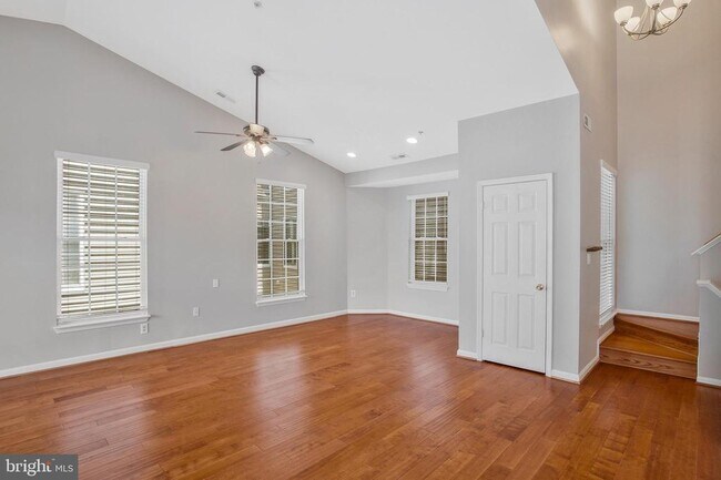 Building Photo - 502 Mathias Hammond Way