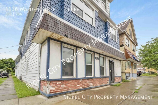 Building Photo - 1136 Walden Ave