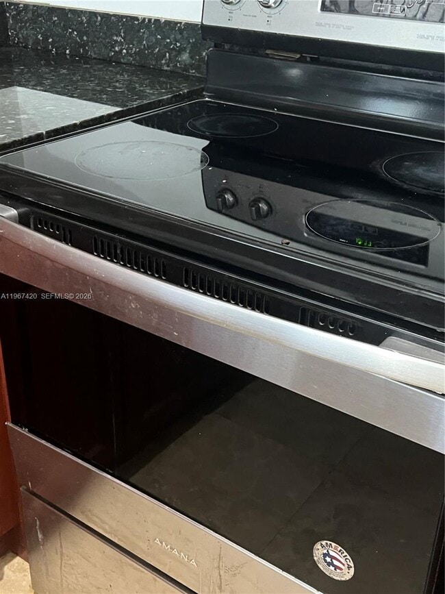 Building Photo - 427 Santander Ave