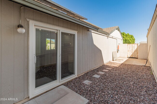 Building Photo - 7034 S 42nd St