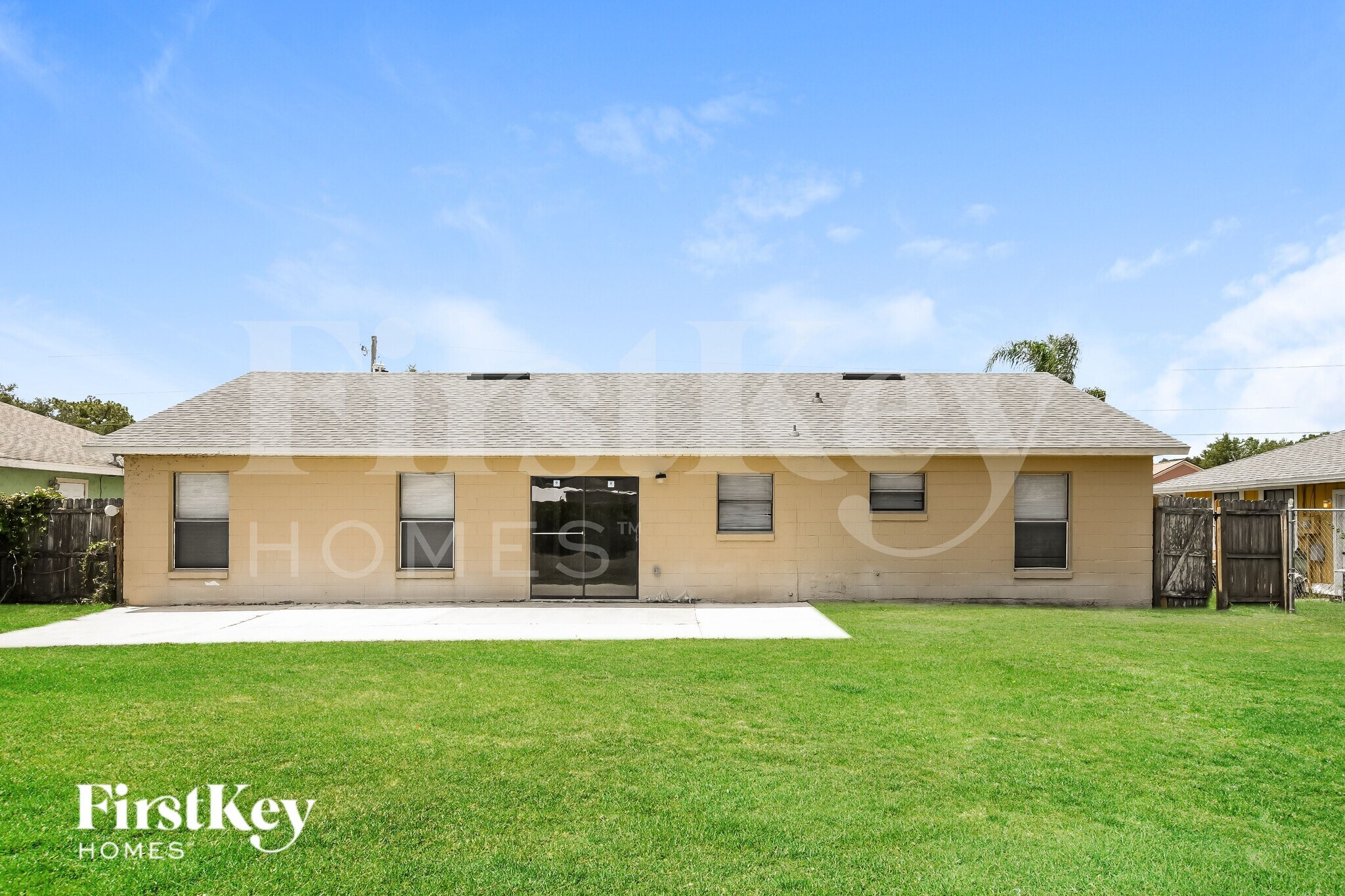 Building Photo - 307 Medina Ct