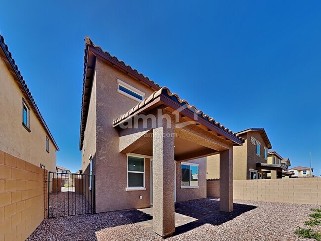 Building Photo - 123 Charmante Tulip Ln