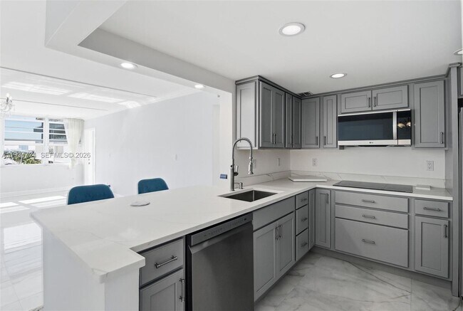 Building Photo - 1170 N Federal Hwy