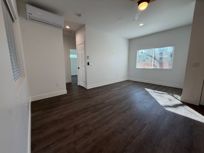 Building Photo - 4434 San Juan Ave