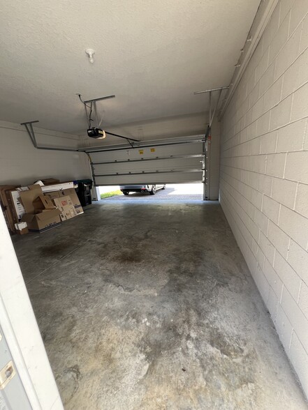 Building Photo - 6224 Aralia Ivy Ln