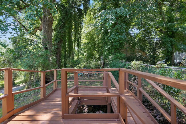 Building Photo - 1278 Adair St SW