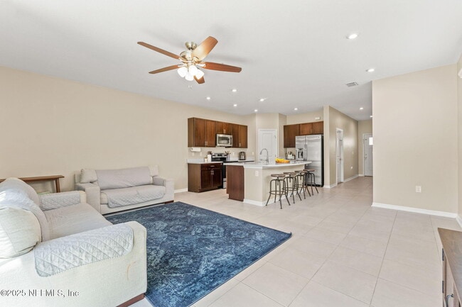 Building Photo - 13106 Annie’s Walk Dr