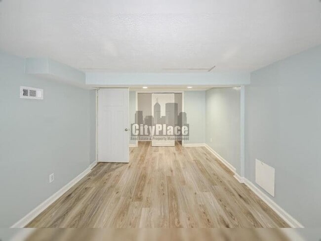 Building Photo - 1544 Spruce St