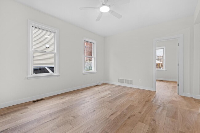 Building Photo - 3 Edison Pl