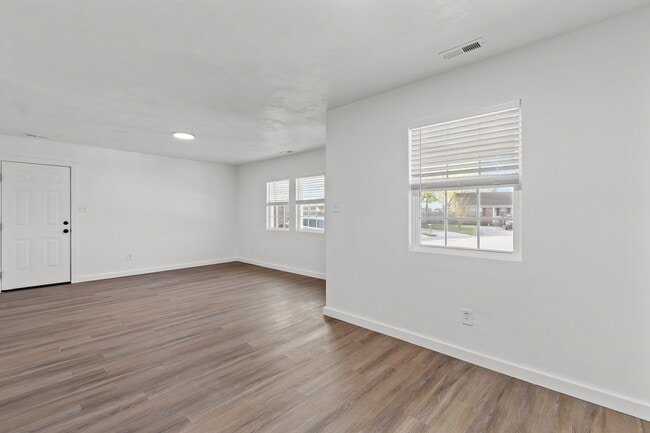 Building Photo - 4617 Brookwood Ct