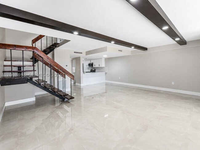 Building Photo - 14124 Kendale Lakes Cir