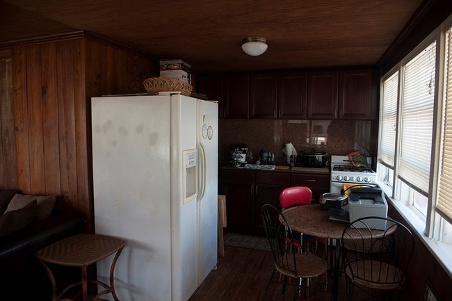 Interior Photo - Sea House Apartments