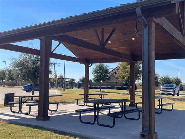 Building Photo - 1527 Deerchase Dr