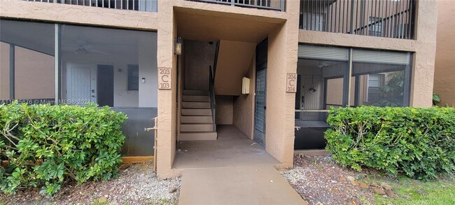 Building Photo - 8632 NW 34th Pl
