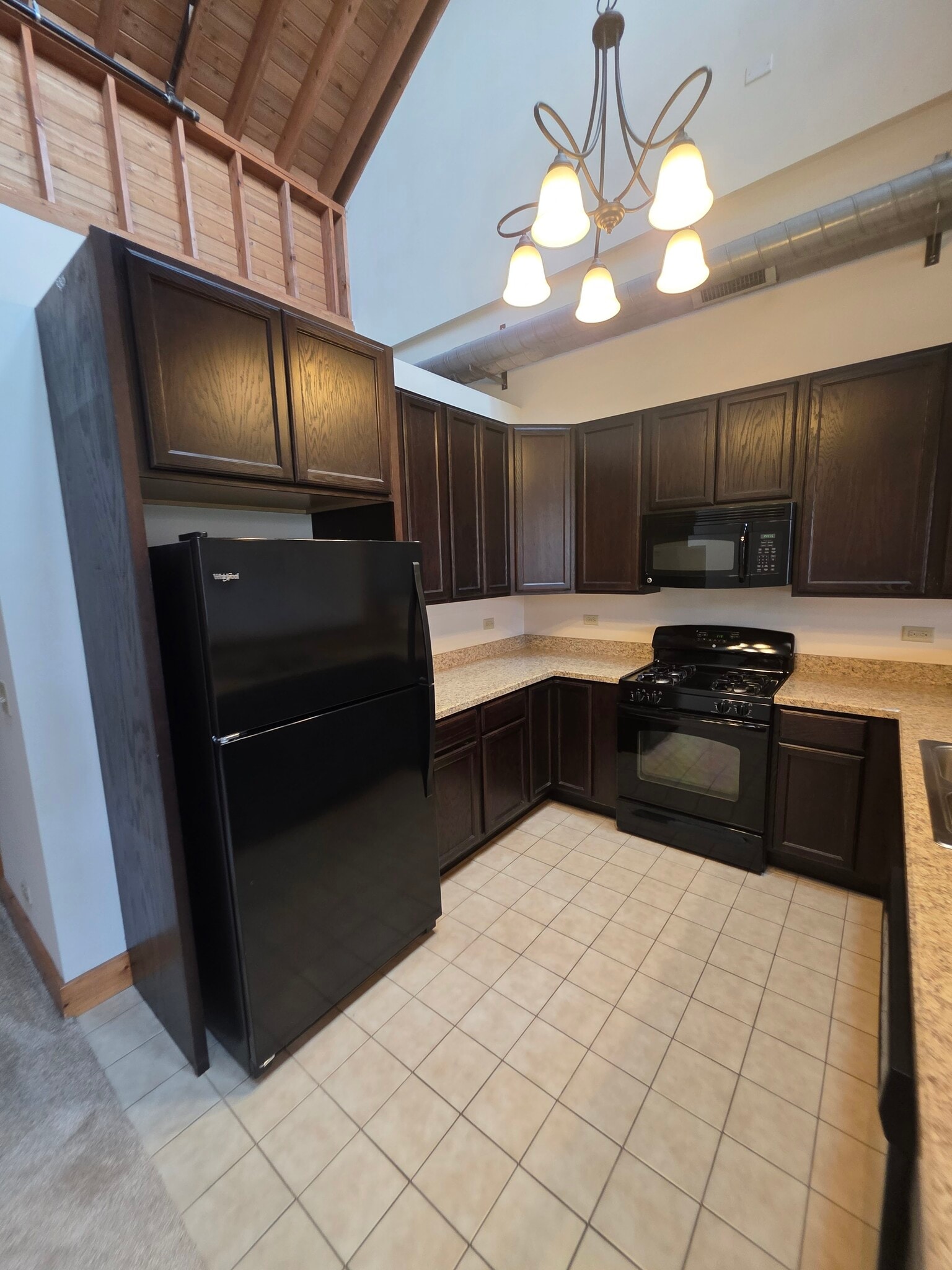 Building Photo - 270 Hutchins Ct