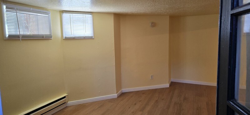 Building Photo - 1057 S 900 E
