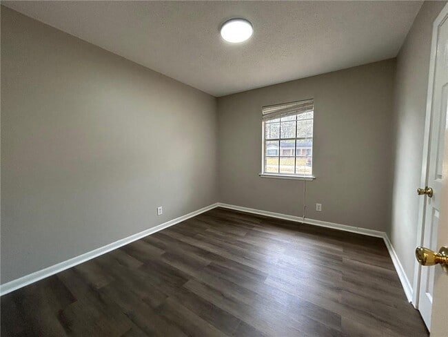 Building Photo - 5710 5th St