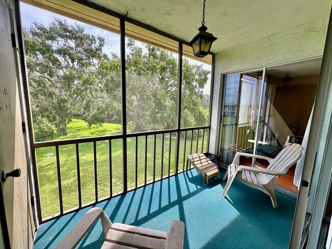 Building Photo - Fantastic 2br/2ba Furnished Annual Rental ...